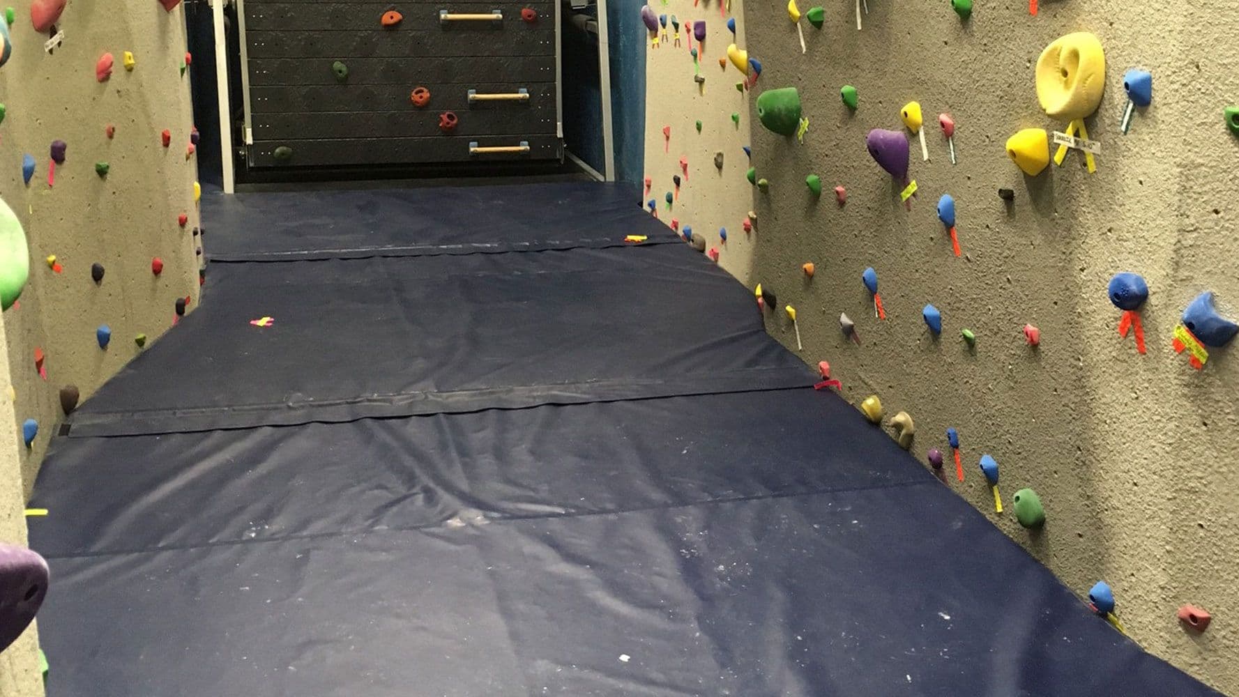 Protecting climbers with custom contoured foam mats Case Study