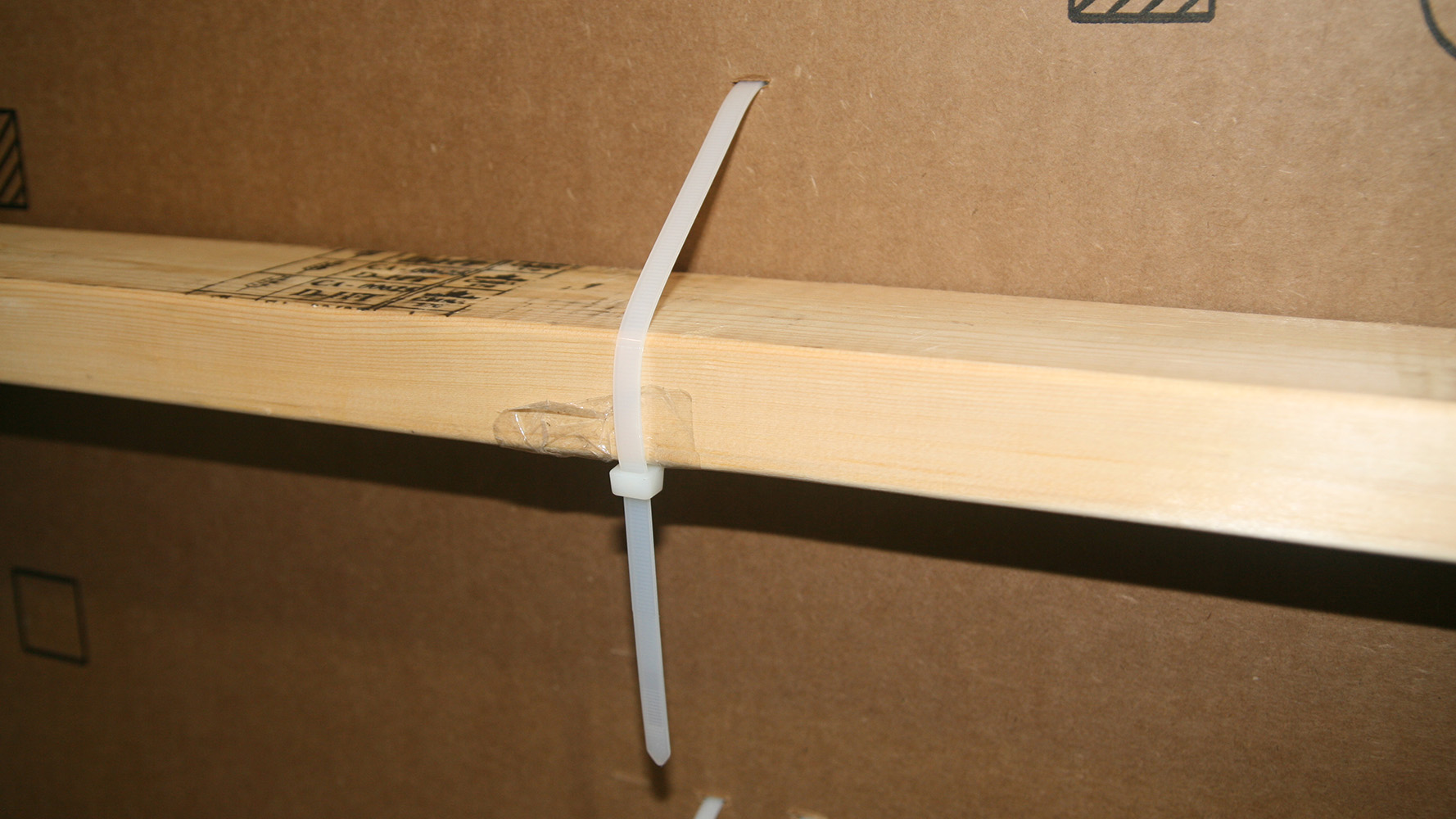 Bracing System for Cargo Containers
